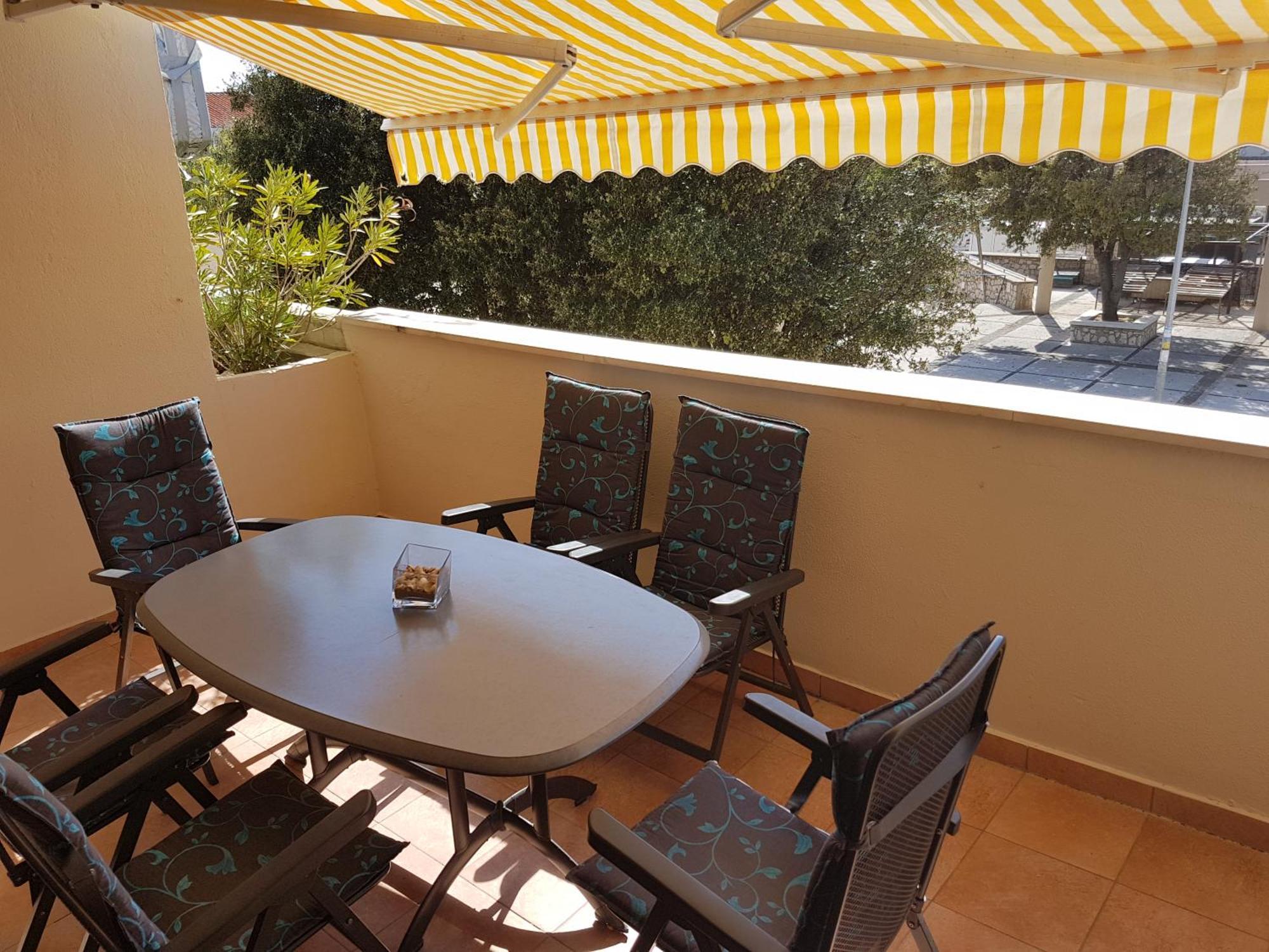 City Center Apartments Novalja Bilik gambar